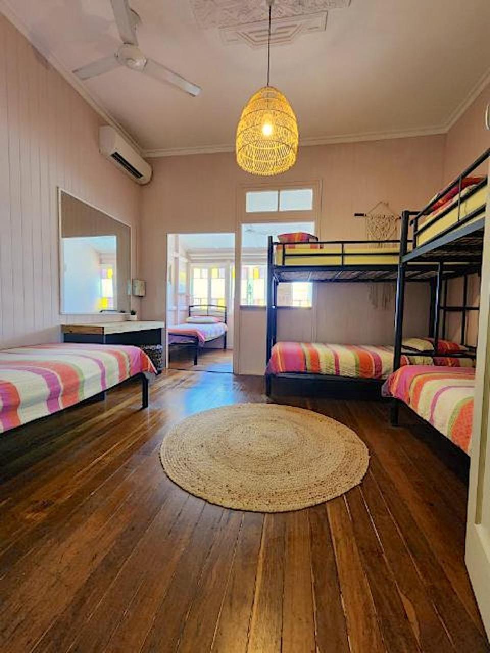 Dreamtime Hostel Cairns Exterior foto